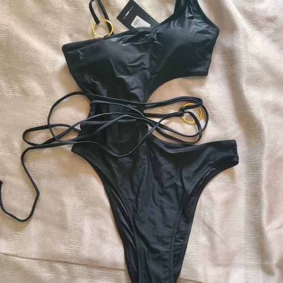 Bathing Suit - Picture 5 of 5